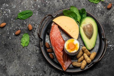 esempio dieta chetogenica donna ricca di nutrienti